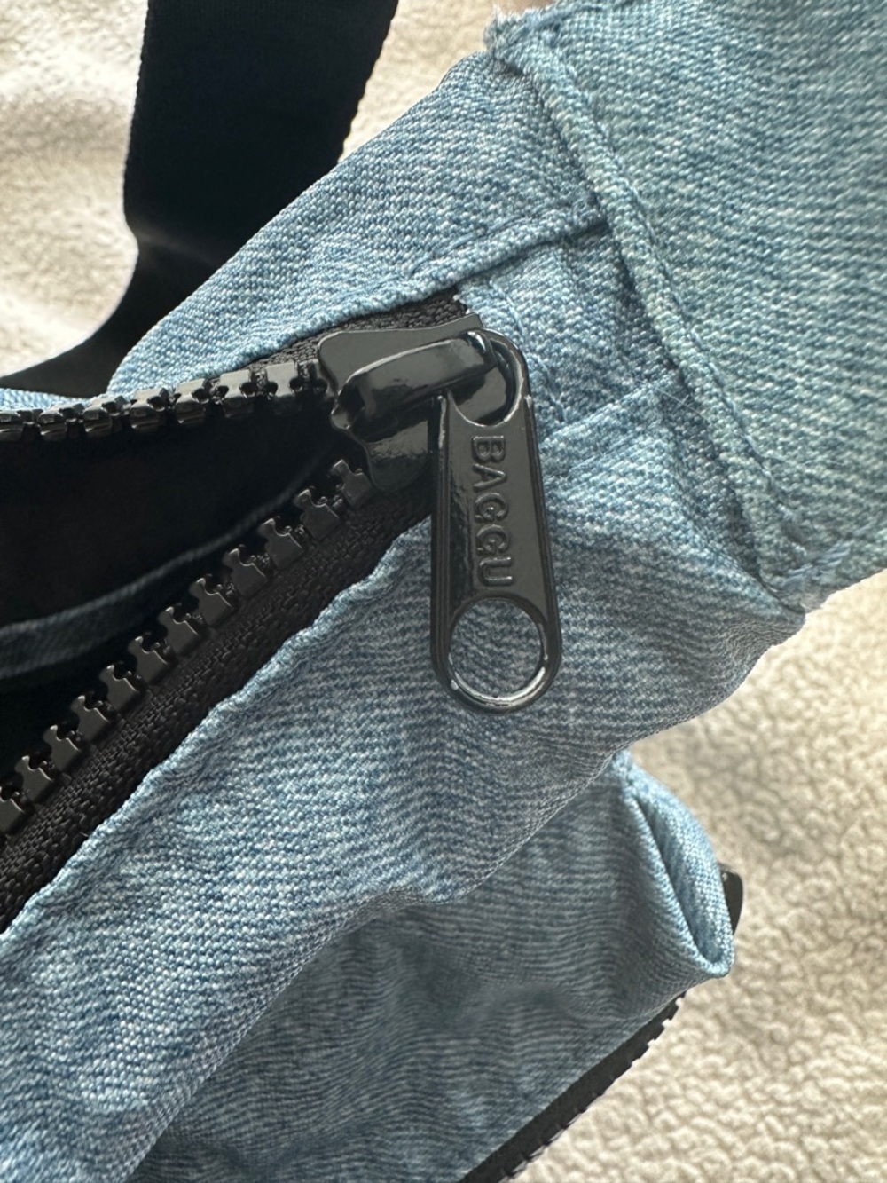 Baggu Digital Denim Medium Cargo Crossbody Bag - Picture 3 of 14